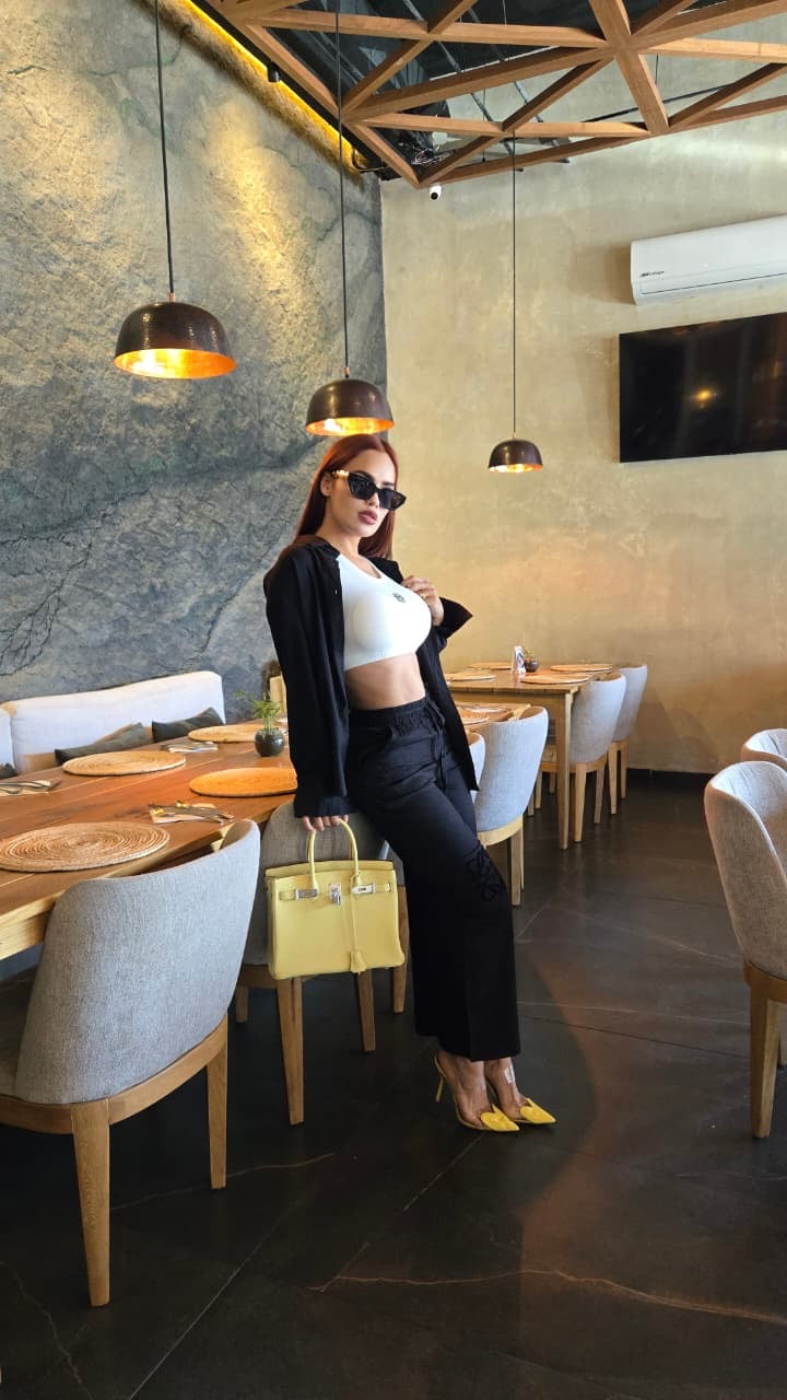 Set negro pantalón con camisa