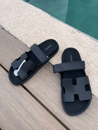 Sandalias negras