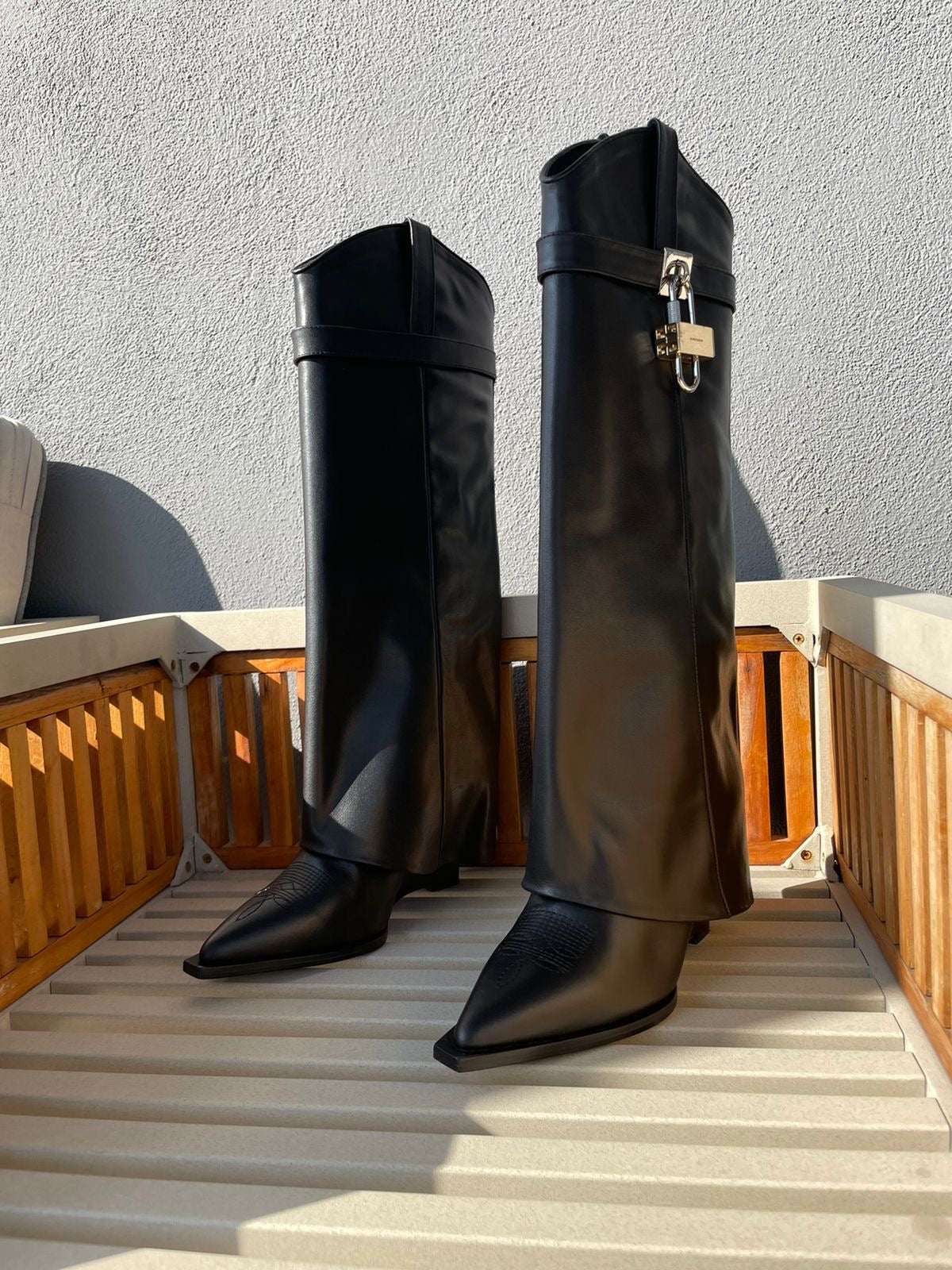 Botas negras