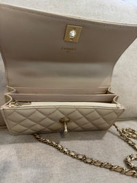 Bolso beige CHLN