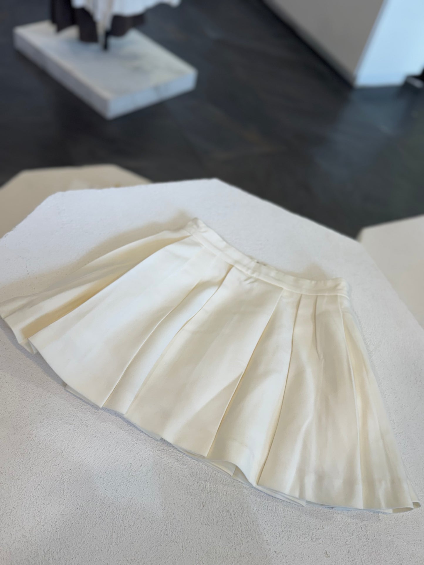 FALDA BEIGE TABLONES