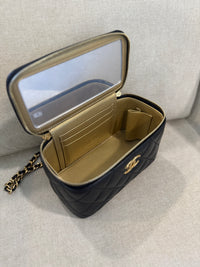 Vanity Negro cadena CHNL