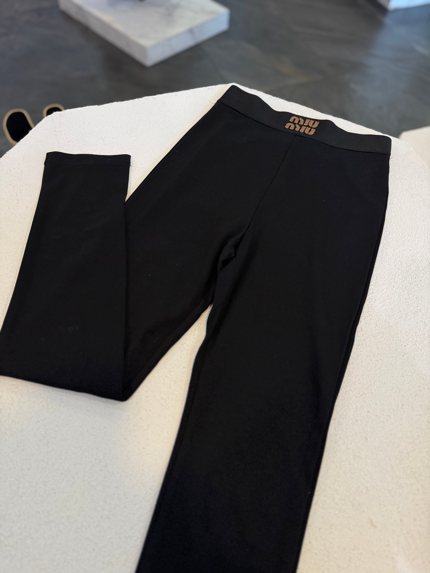 LEGGINS NEGRO MU MU C