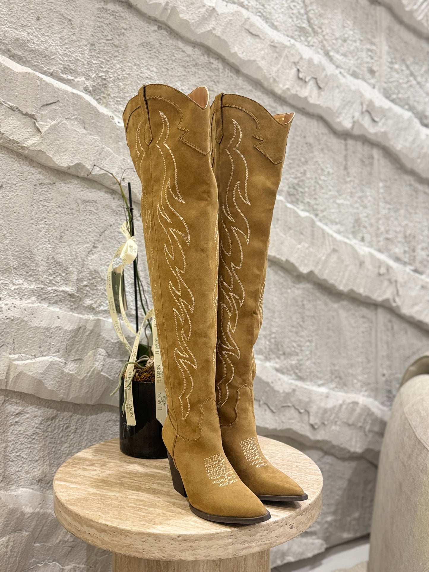 BOTA VAQUERA NUDE ABBY