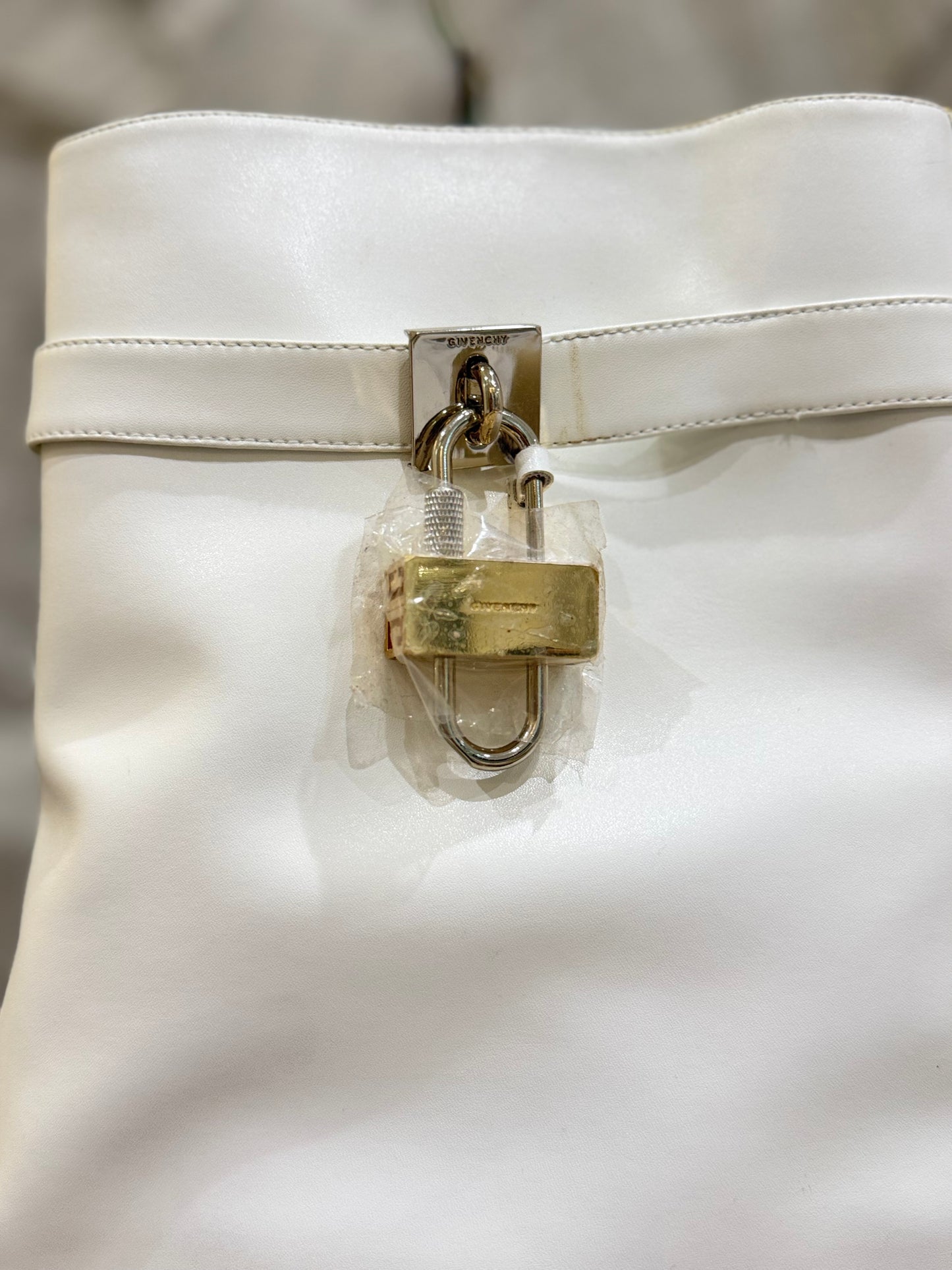 BOTA GIVCH BLANCA