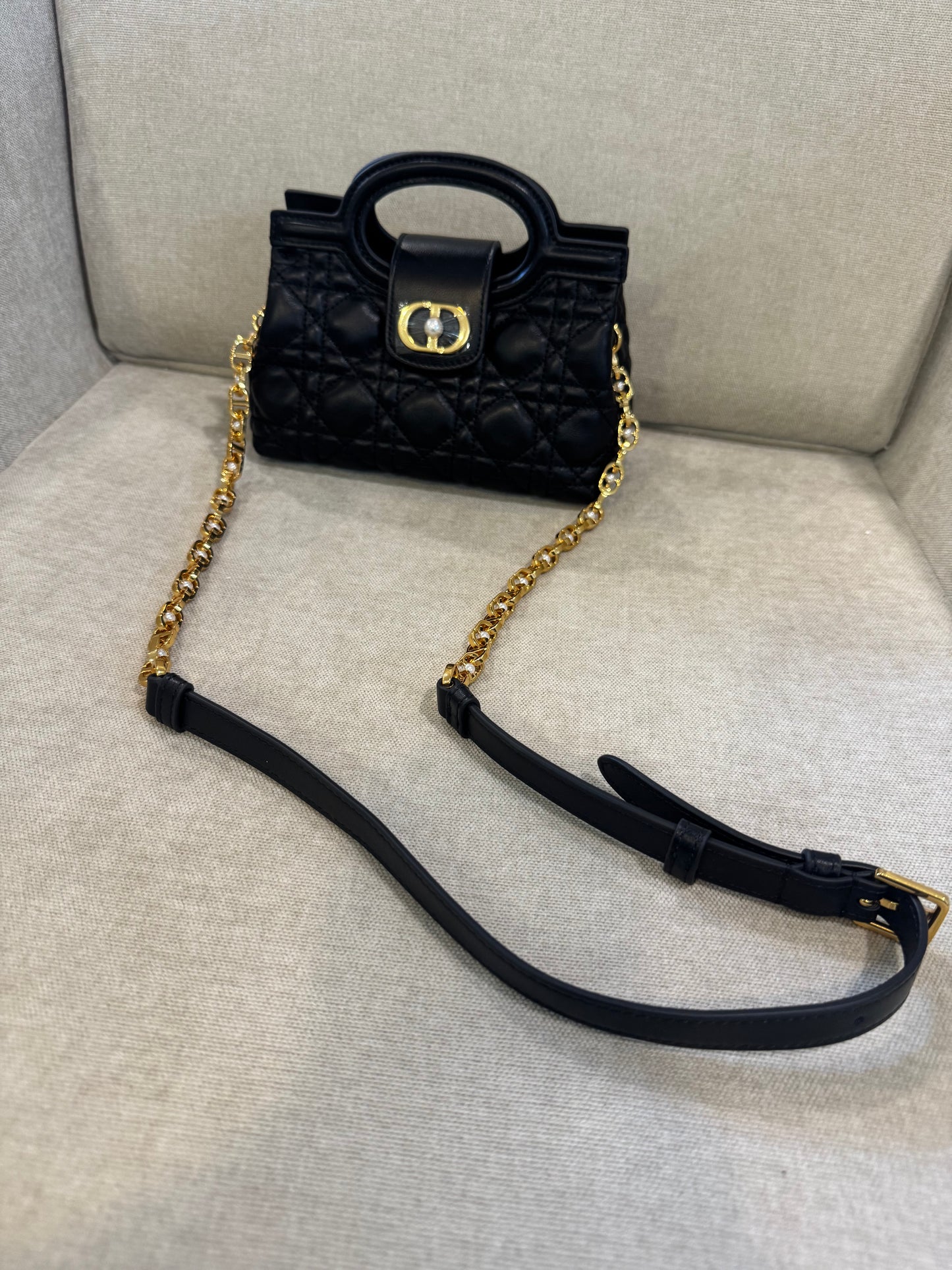 Bolso negro CD MNO