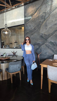 Set azul pantalón y camisa