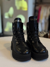 Botas negras