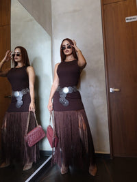 Vestido café flecos A-22