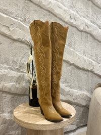 BOTA VAQUERA NUDE ABBY