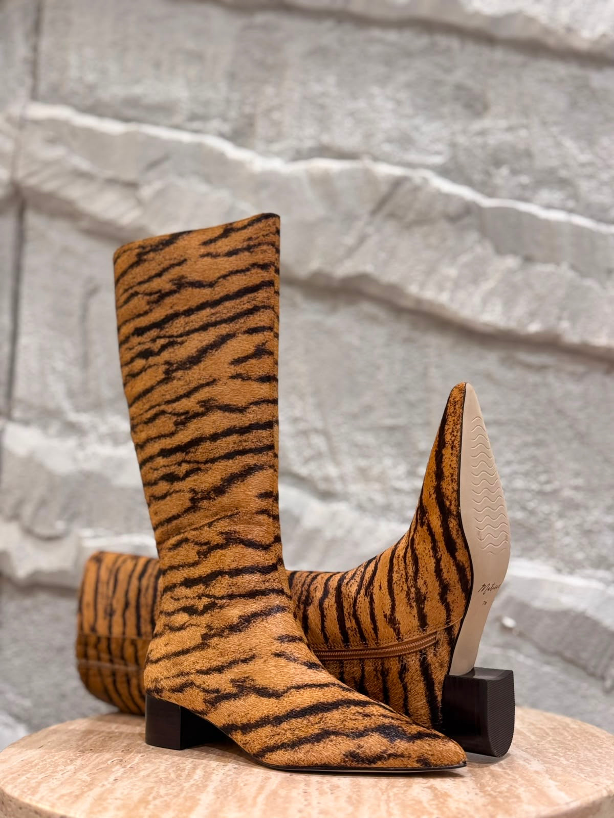 BOTA DE PIEL DE VACA