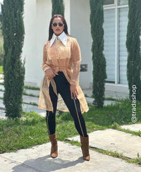 Gabardina café transparencia