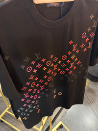 T- Shirt negra L - V colores