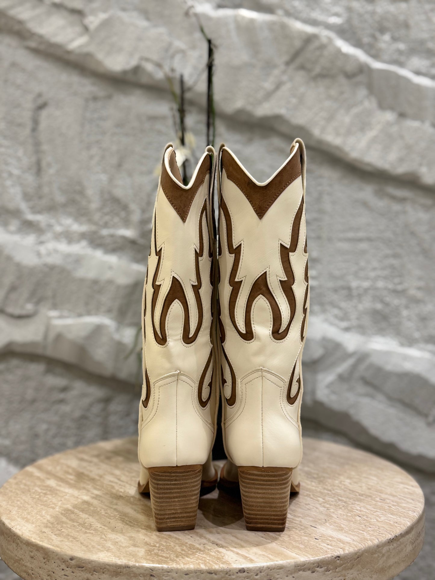 BOTA BLANCA IDA