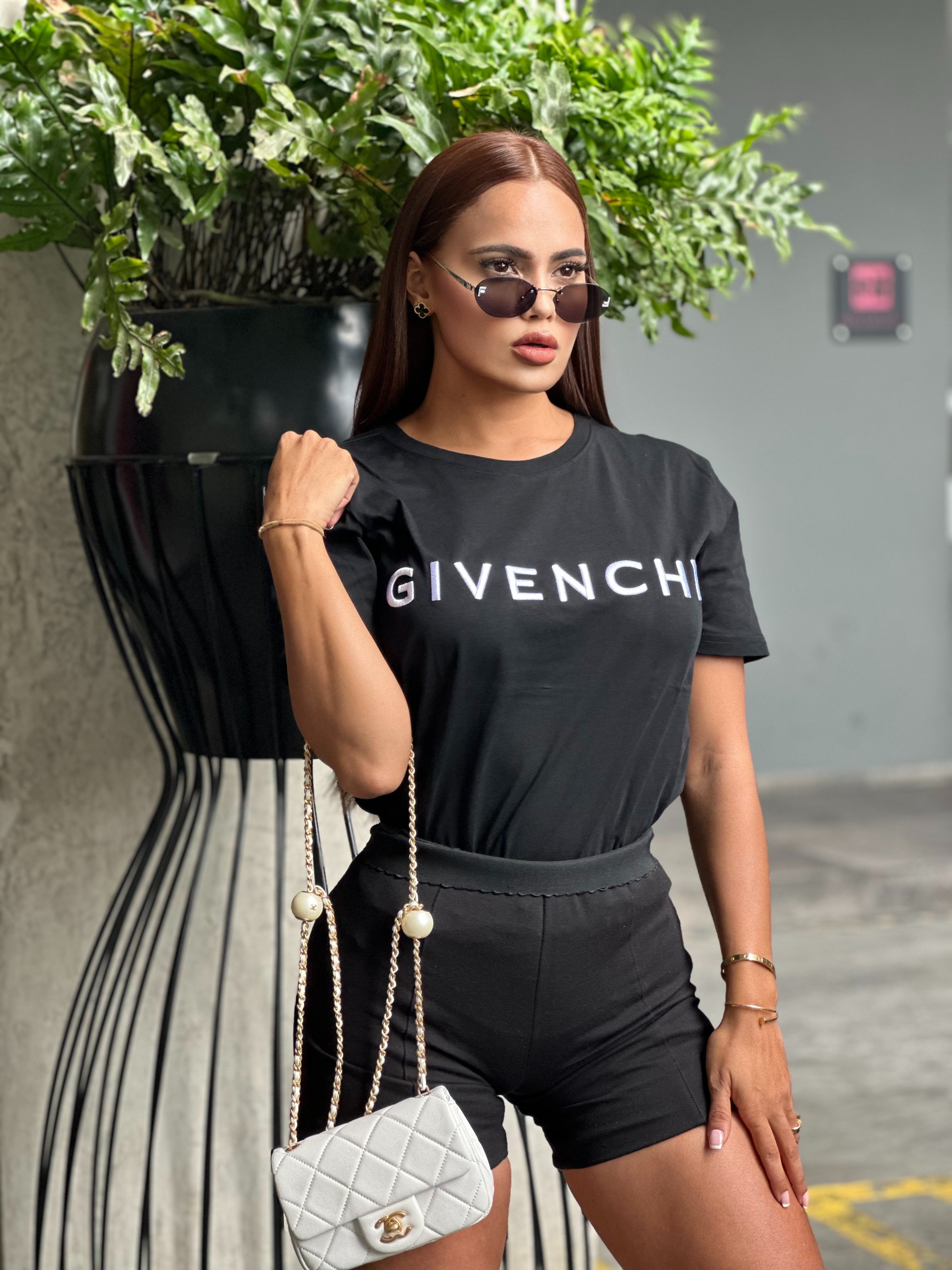 T-shirt givenchy