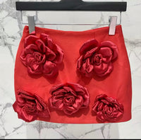Falda roja flores