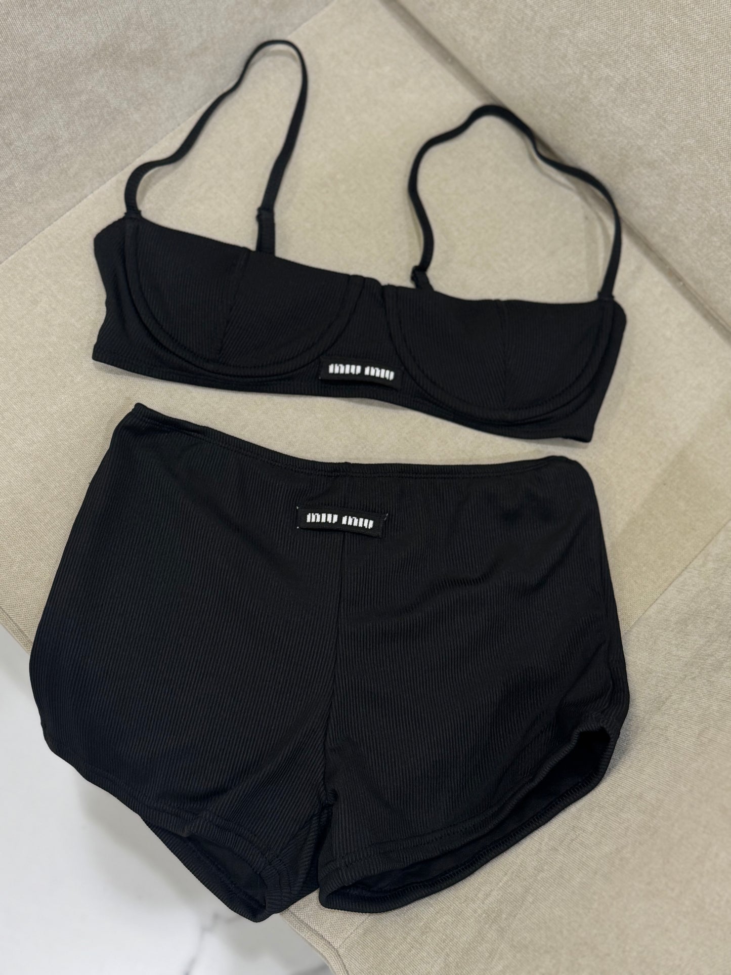 Set Top y CALZ MU MU