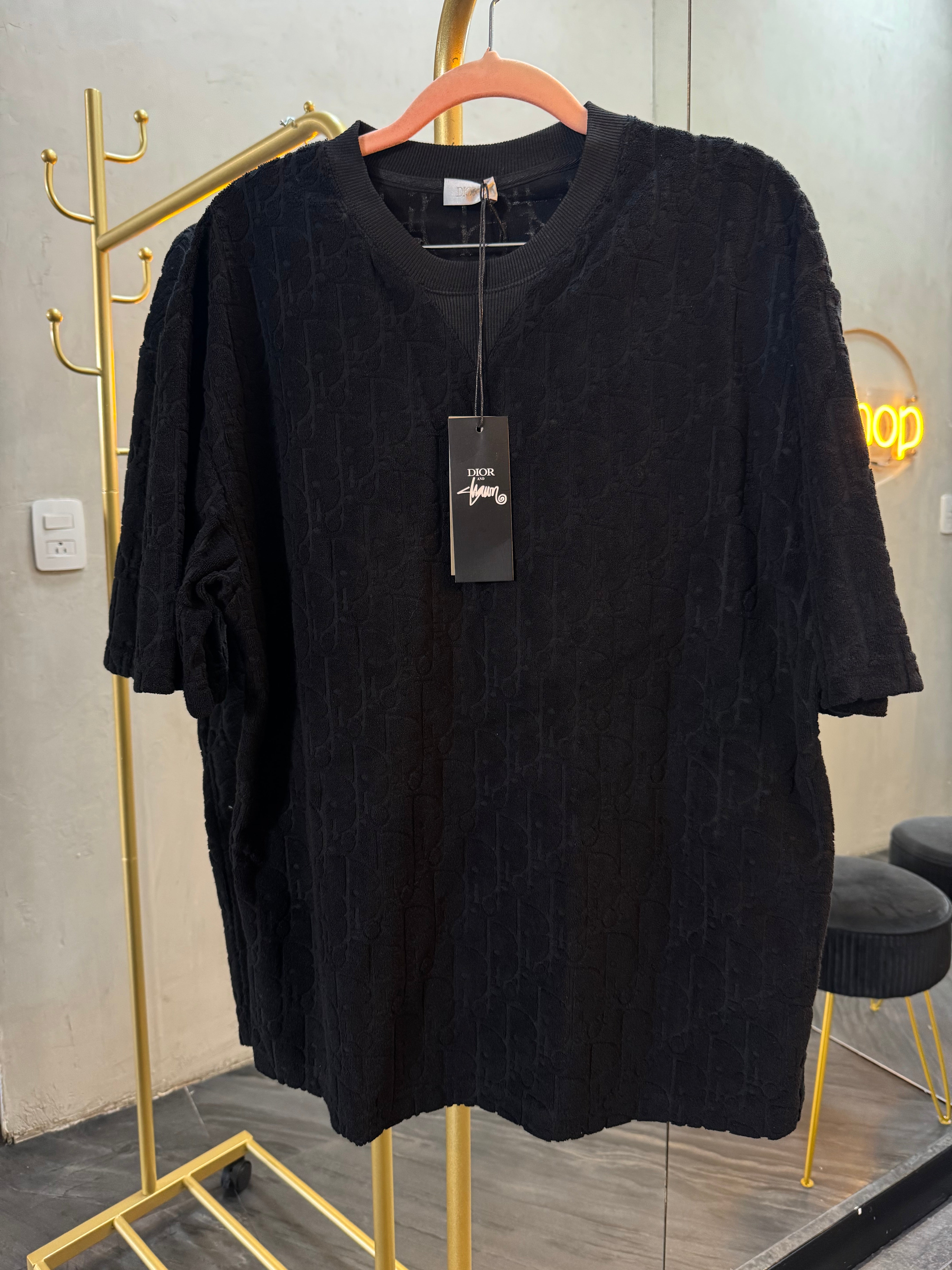 T- Shirt Negra D