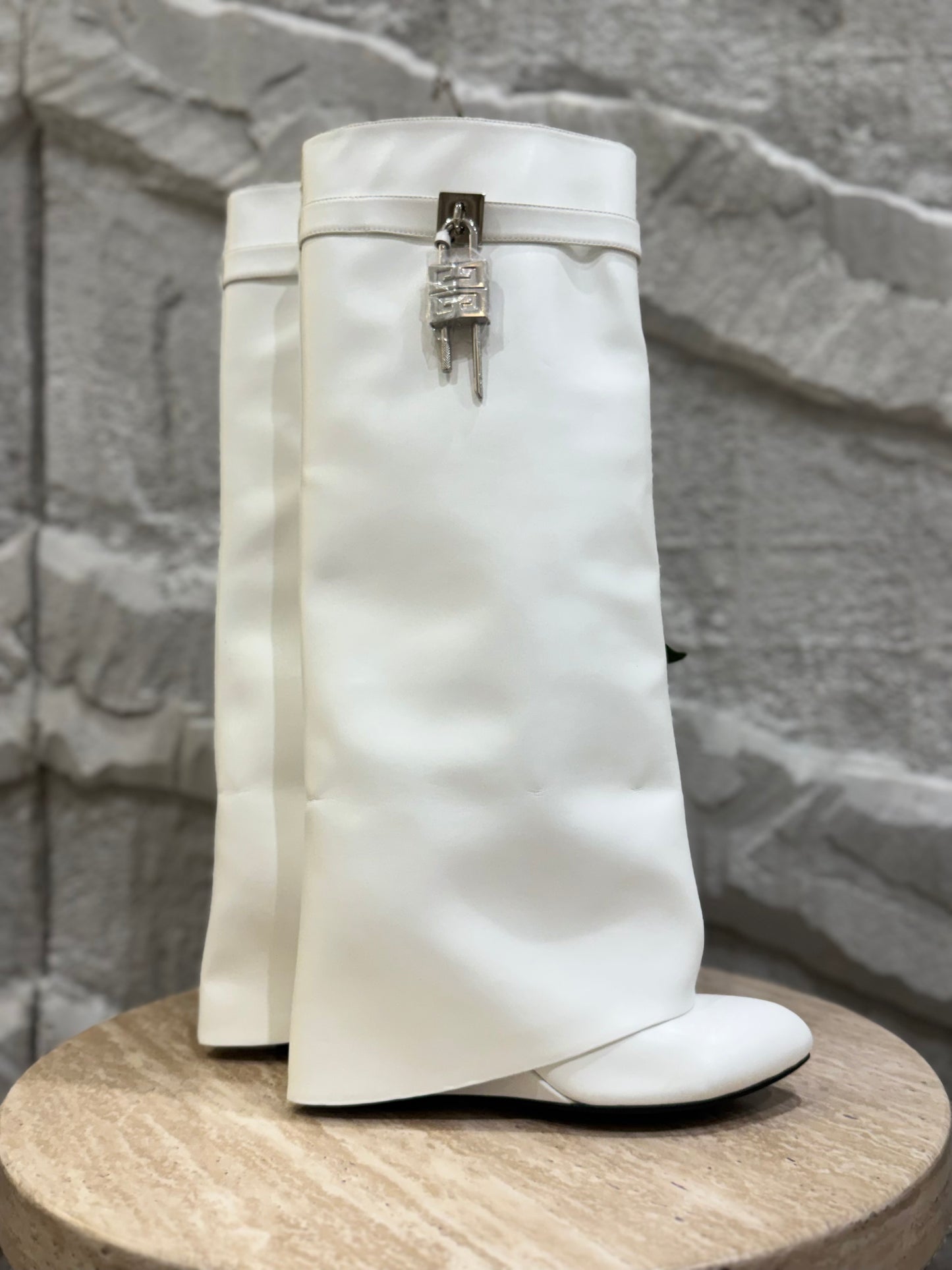 BOTA GIVCH BLANCA