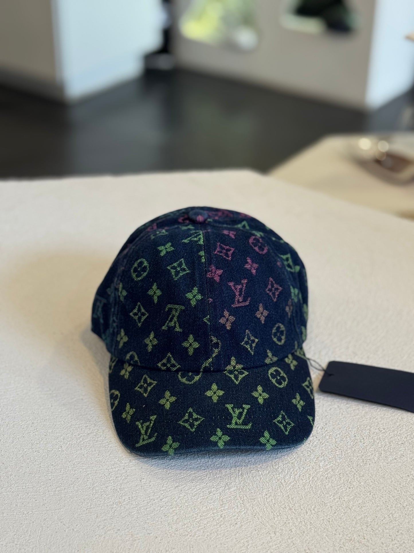 GORRA LV