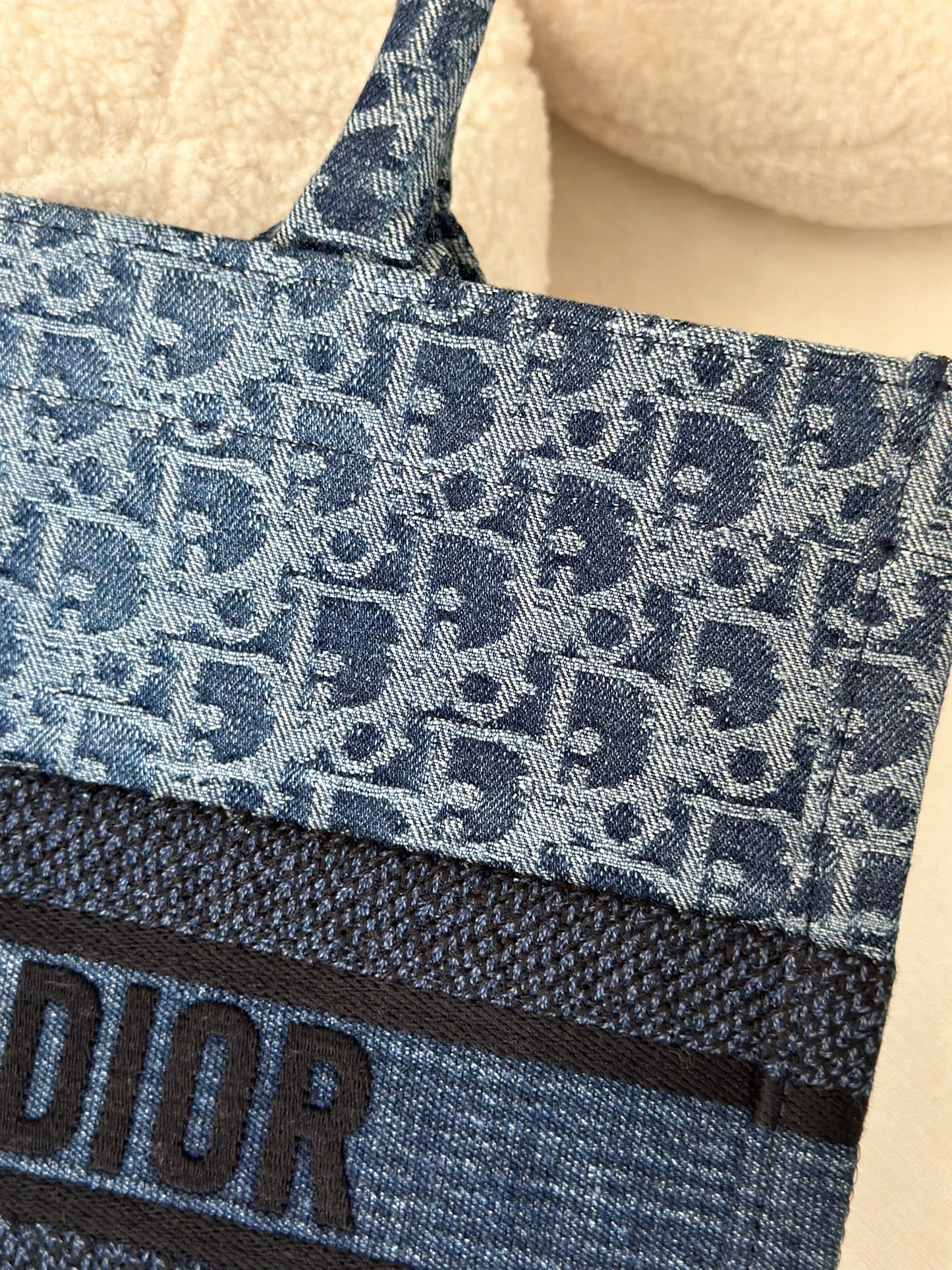 Bolsa bordada
