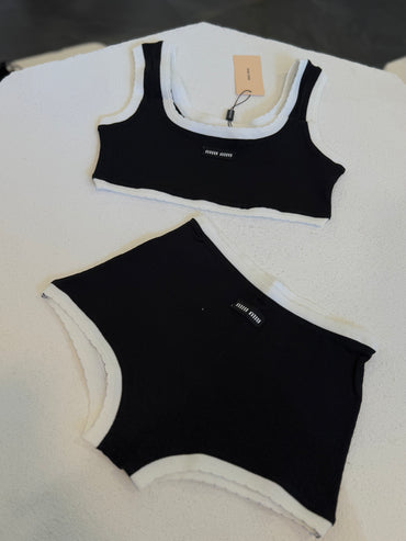 SET MU MU NEGRO CALZÓN Y YOP