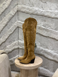 BOTA VAQUERA NUDE ABBY
