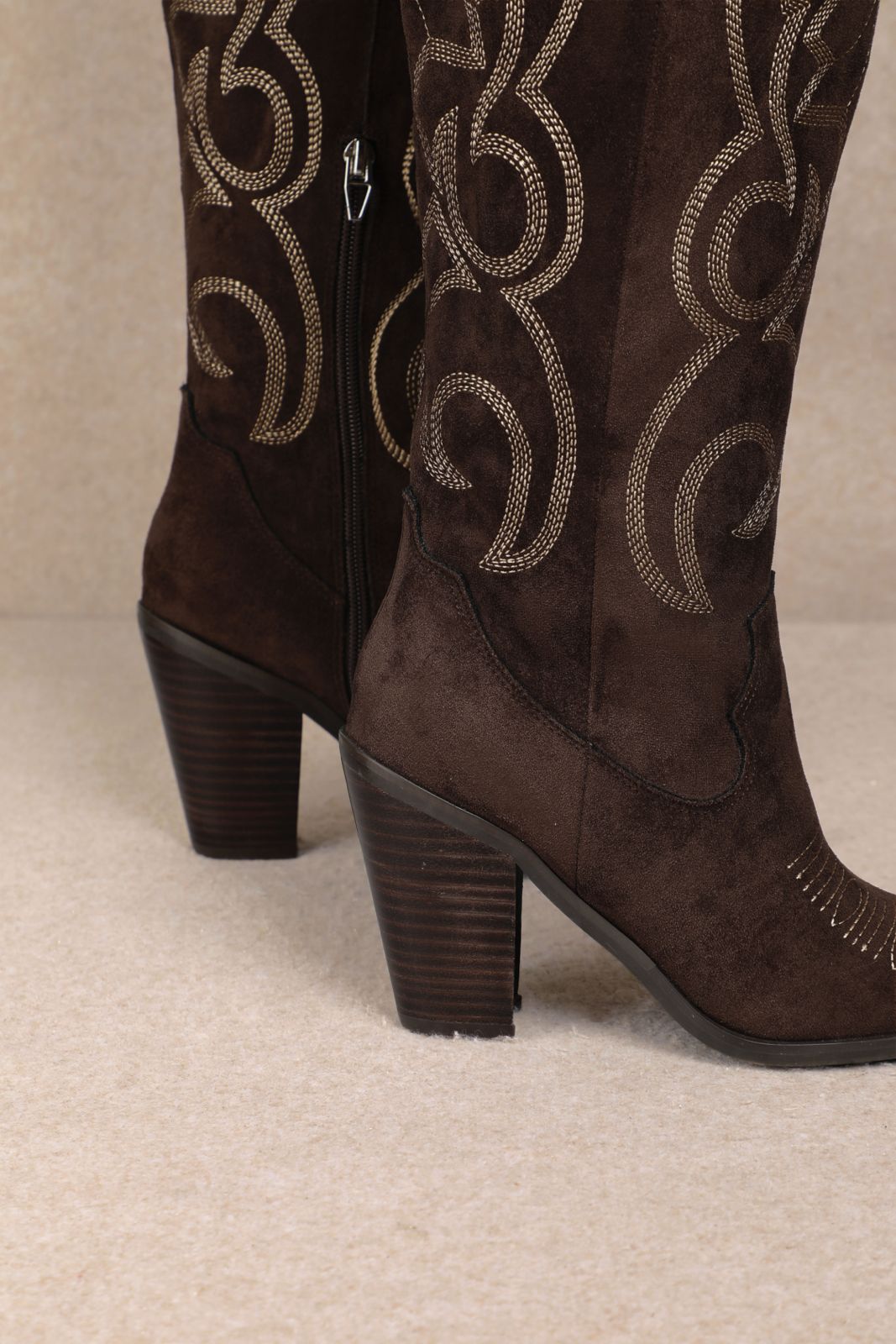 BOTA CHOCOLATE  IVY