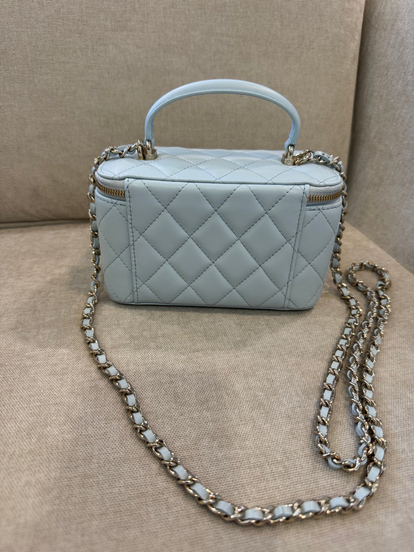 Vanity Baby Blue CHNL