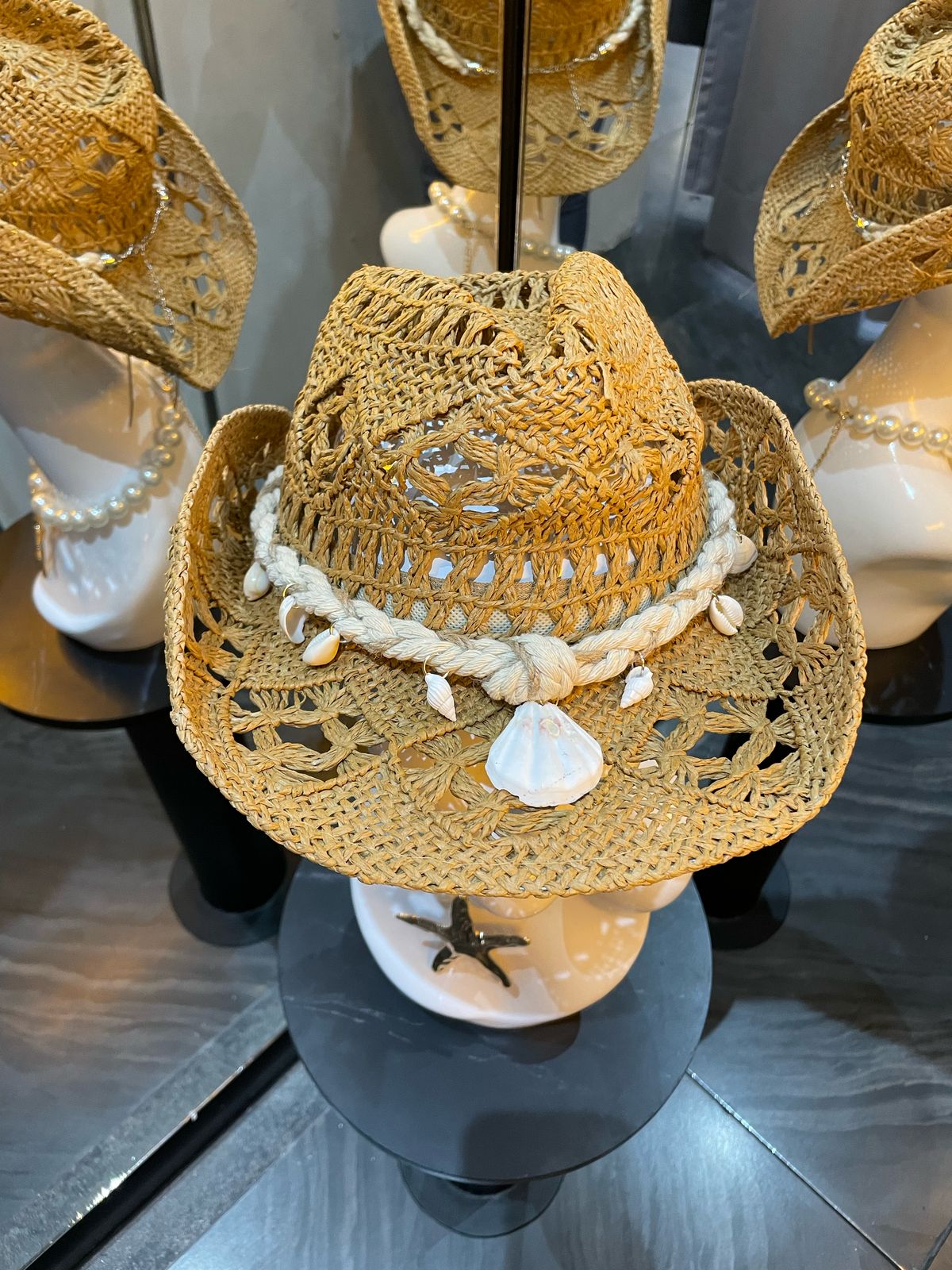 Sombrero tipo paja