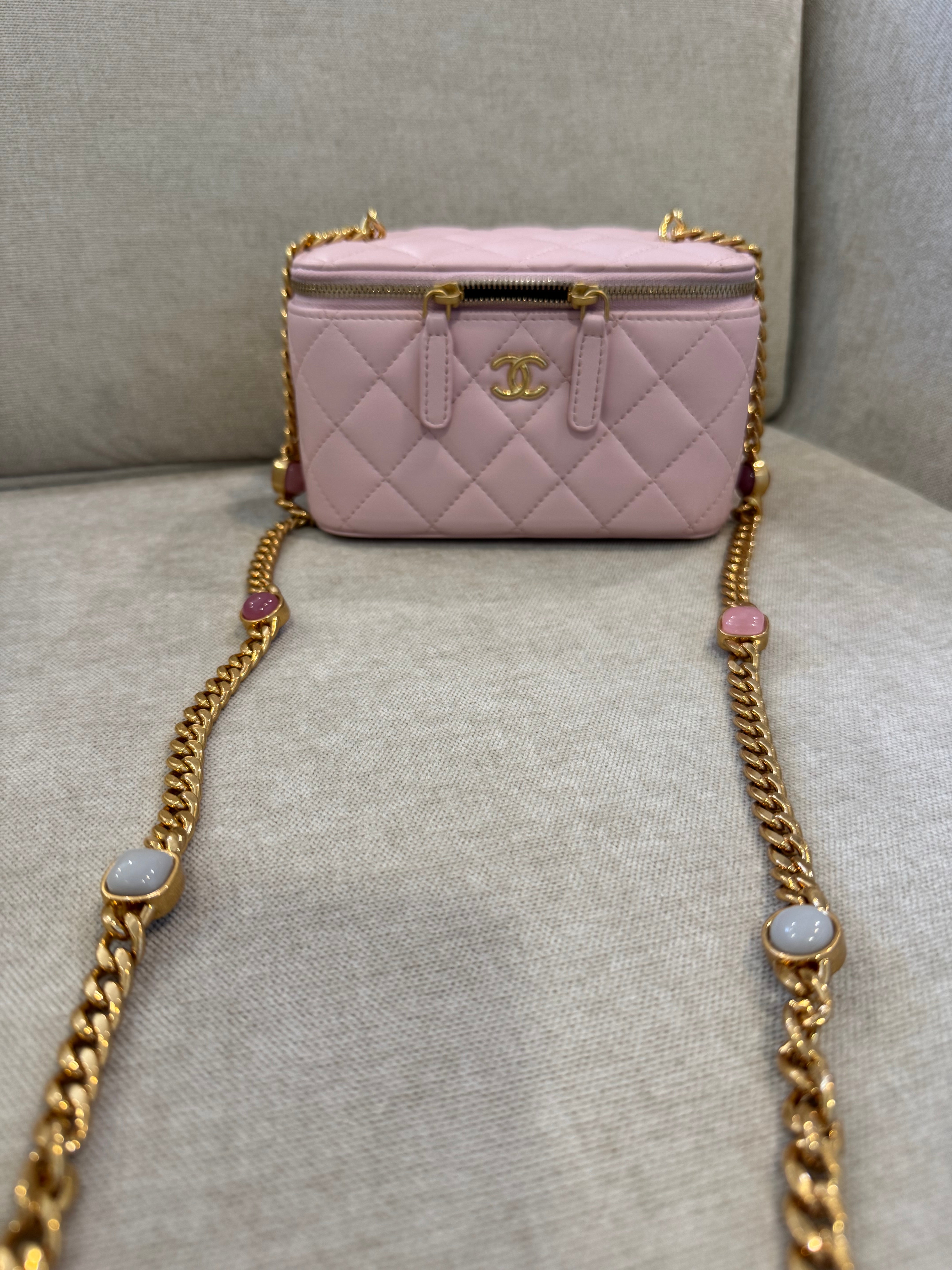 Vanity rosa perlas CHNL