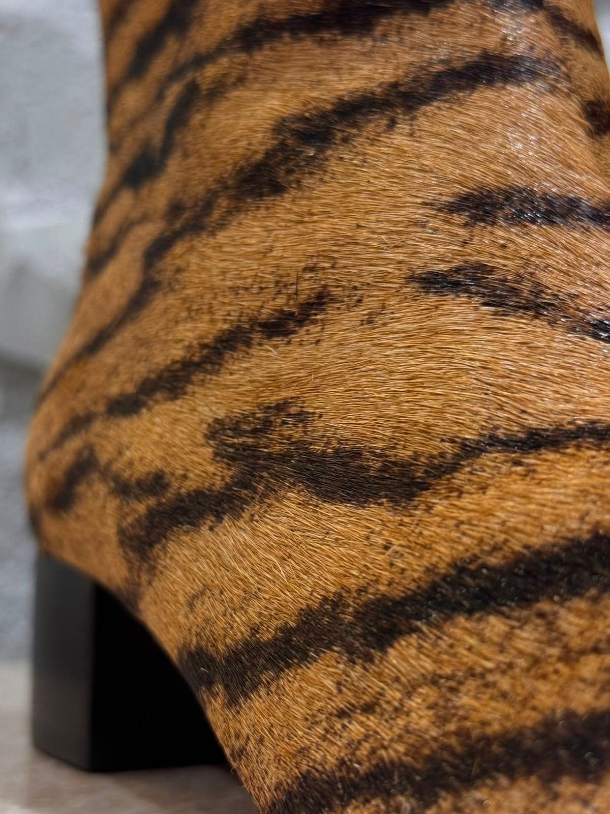 BOTA DE PIEL DE VACA