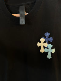 T- Shirt negra cruz colores