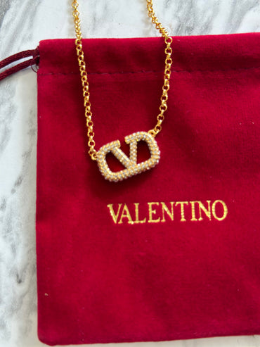 Collar valentino