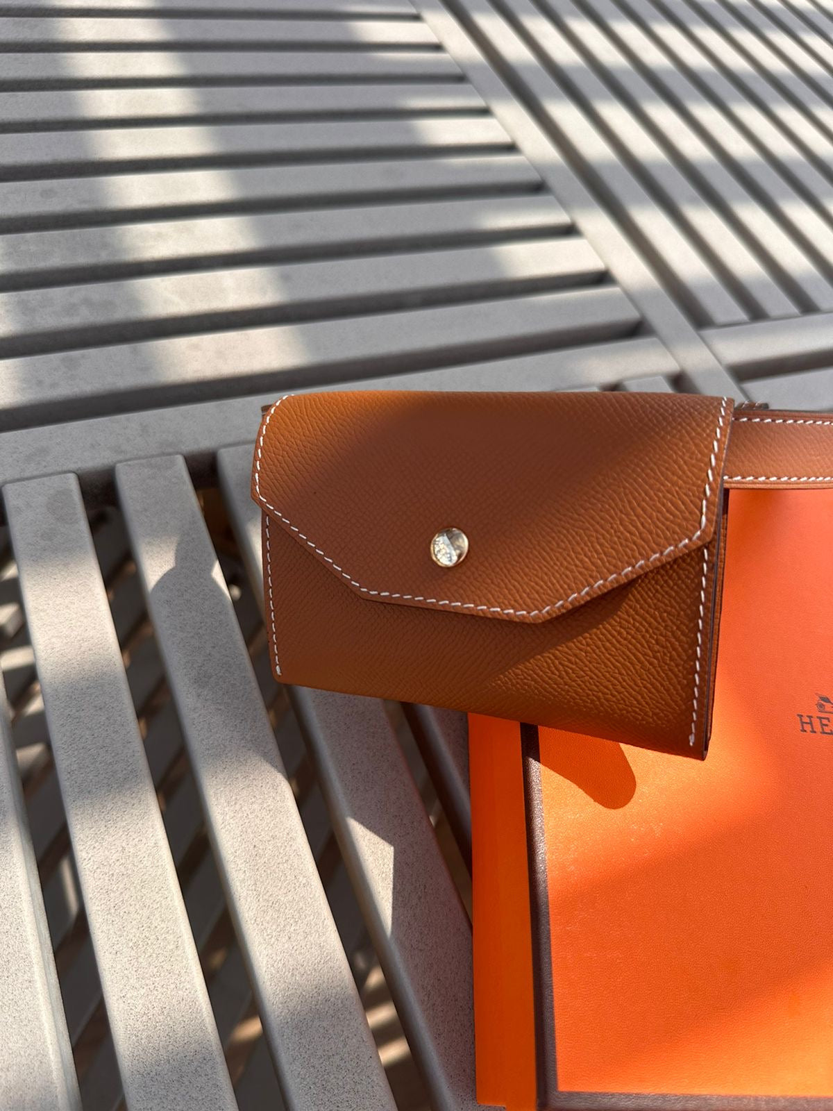 Cinto Hermès con bolsa