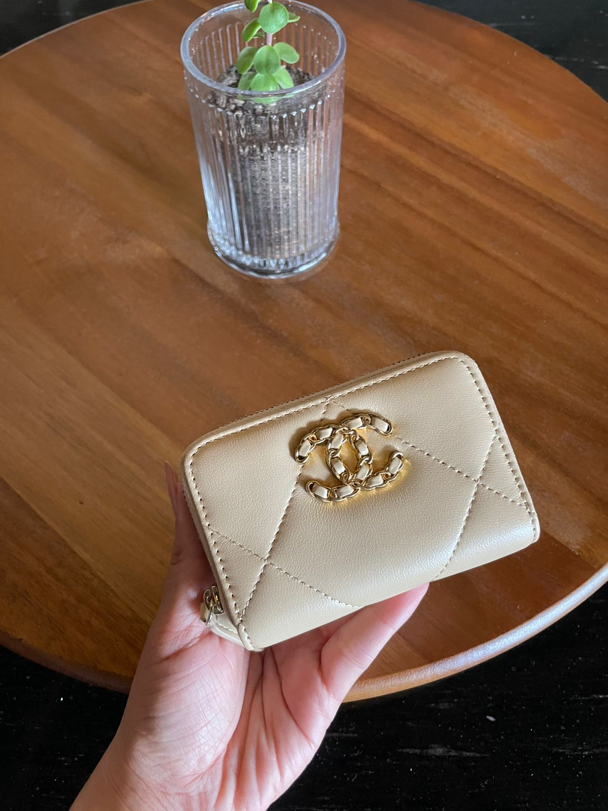 cartera nud