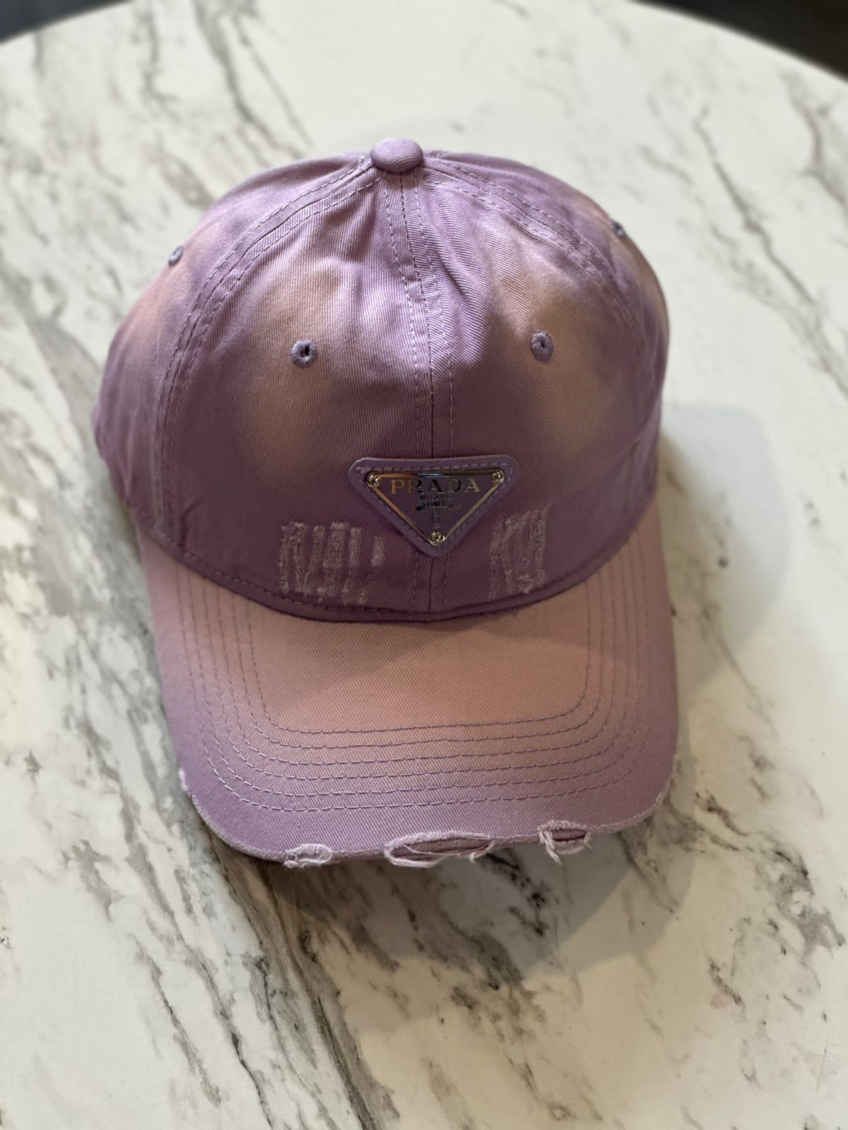 Gorra Prada morada