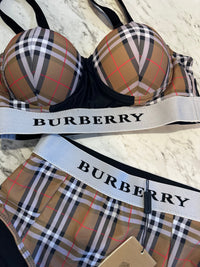 Traje de baño Burberry