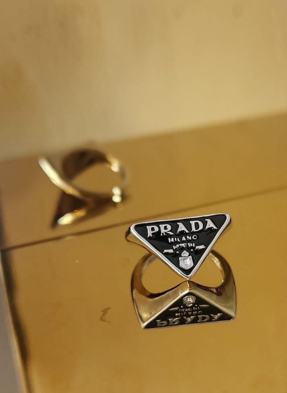 Anillo Prada