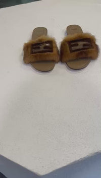 SANDALIA CAMEL PELUCHE