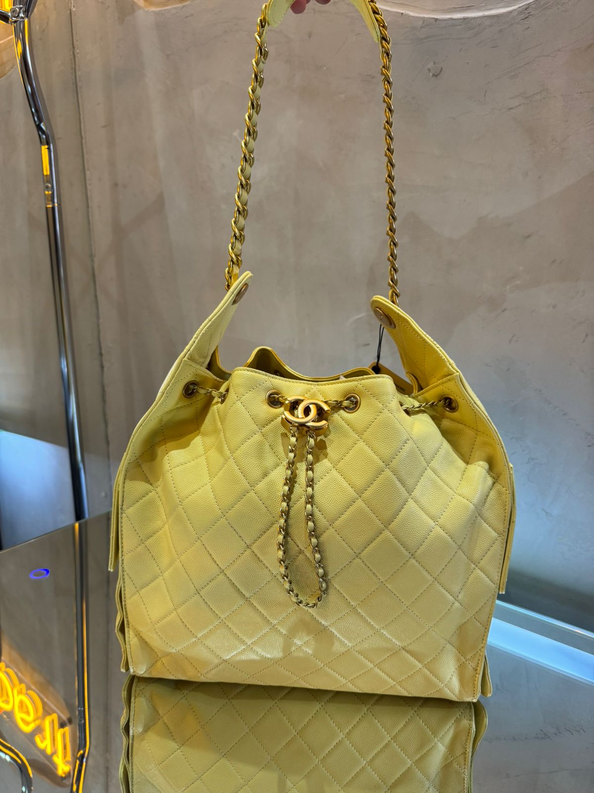 Bolsa amarilla