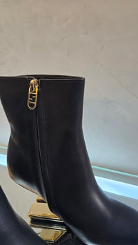 Botas negras