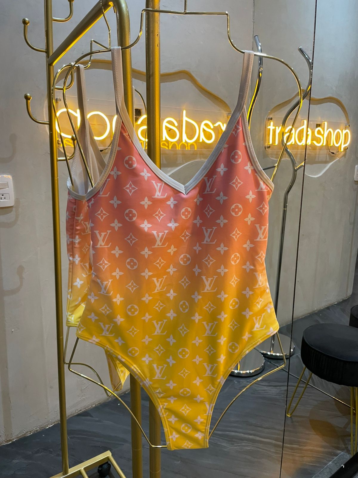 Traje de baño rosa