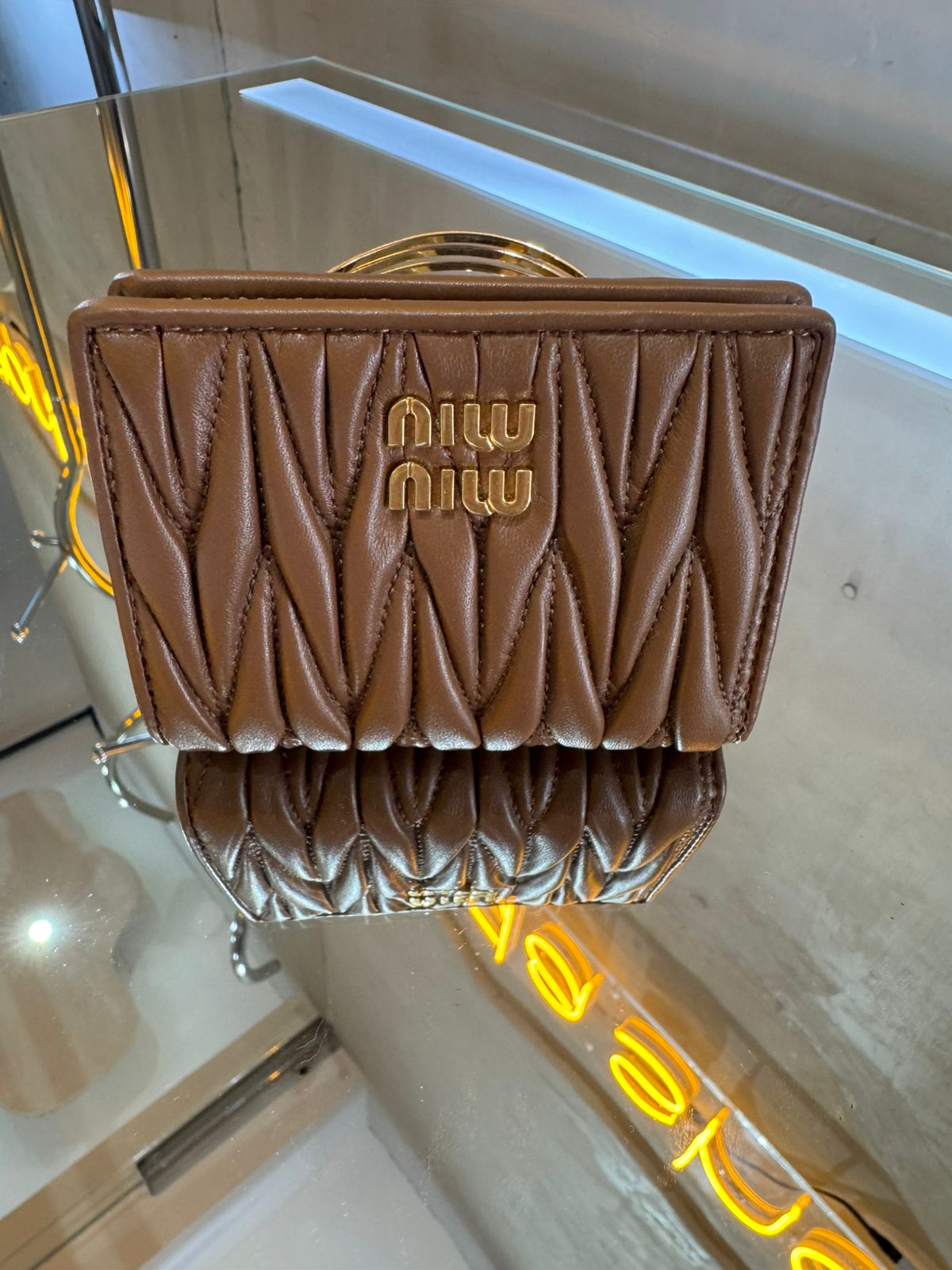 Cartera camel