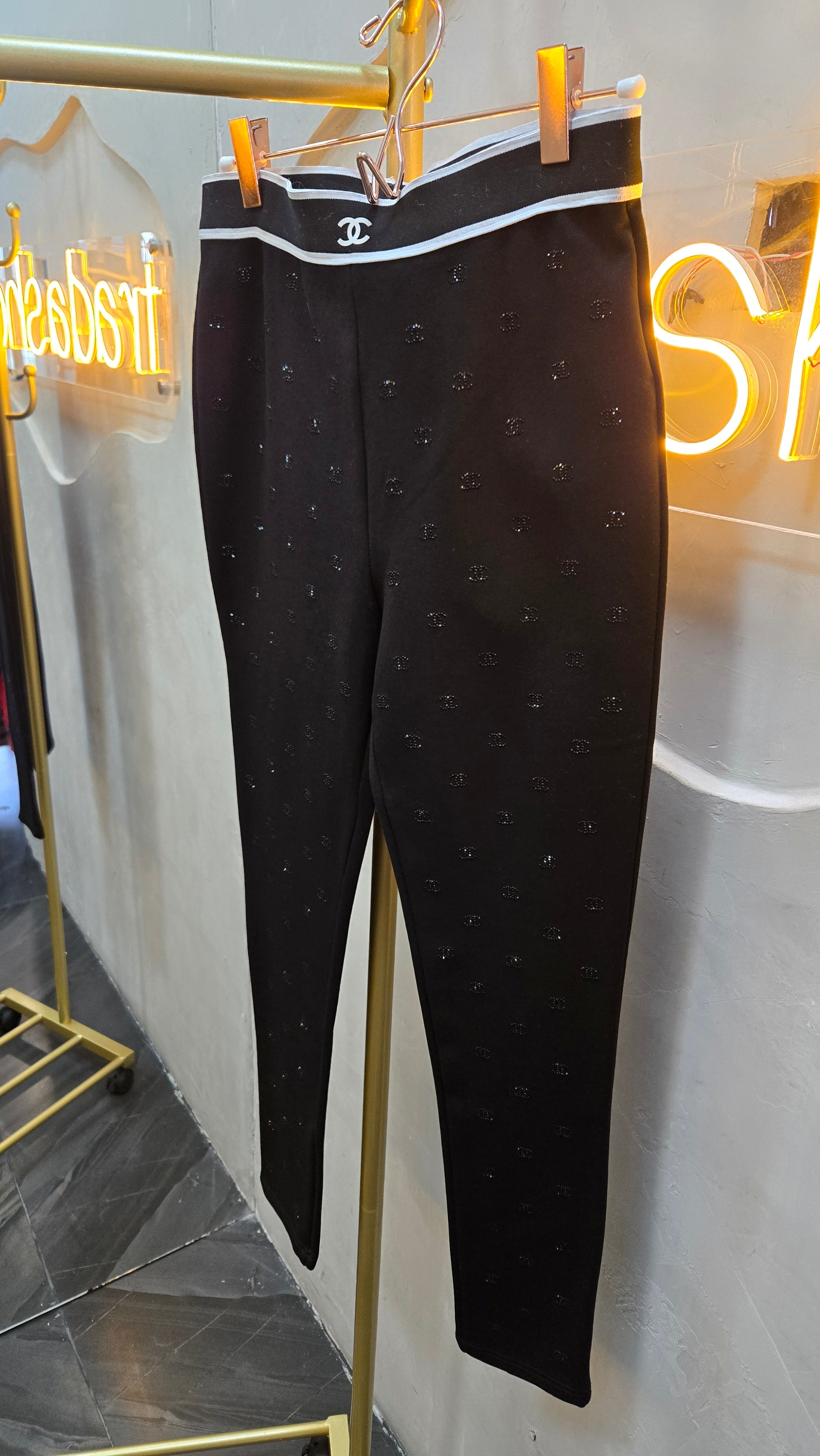 Pantalon negro