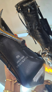 Bota negra