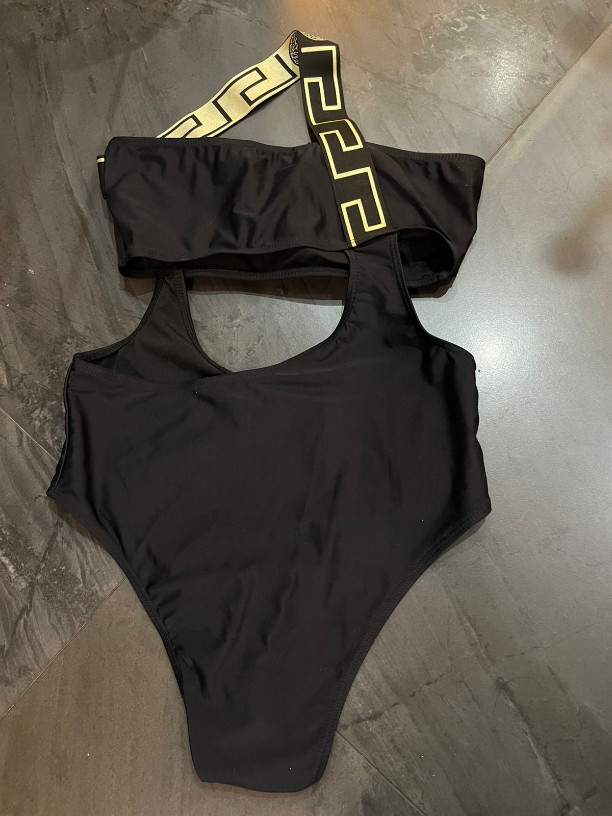 Traje de baño negro