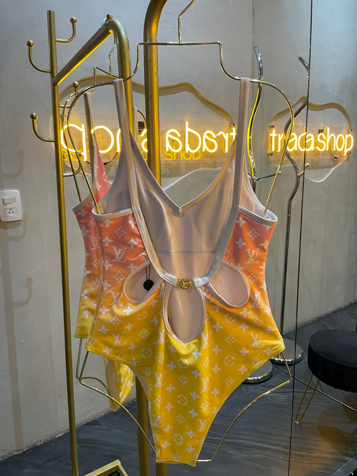 Traje de baño rosa